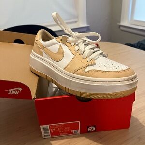 Nike Women's Sneakers in White and Tan